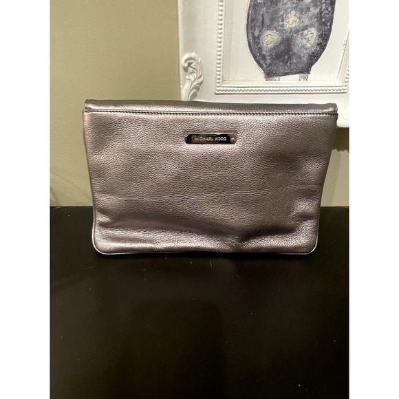 Michael Kors Silver-Grey Leather Envelope/Foldover Clutch with Double Flap - Picture 3 of 9
